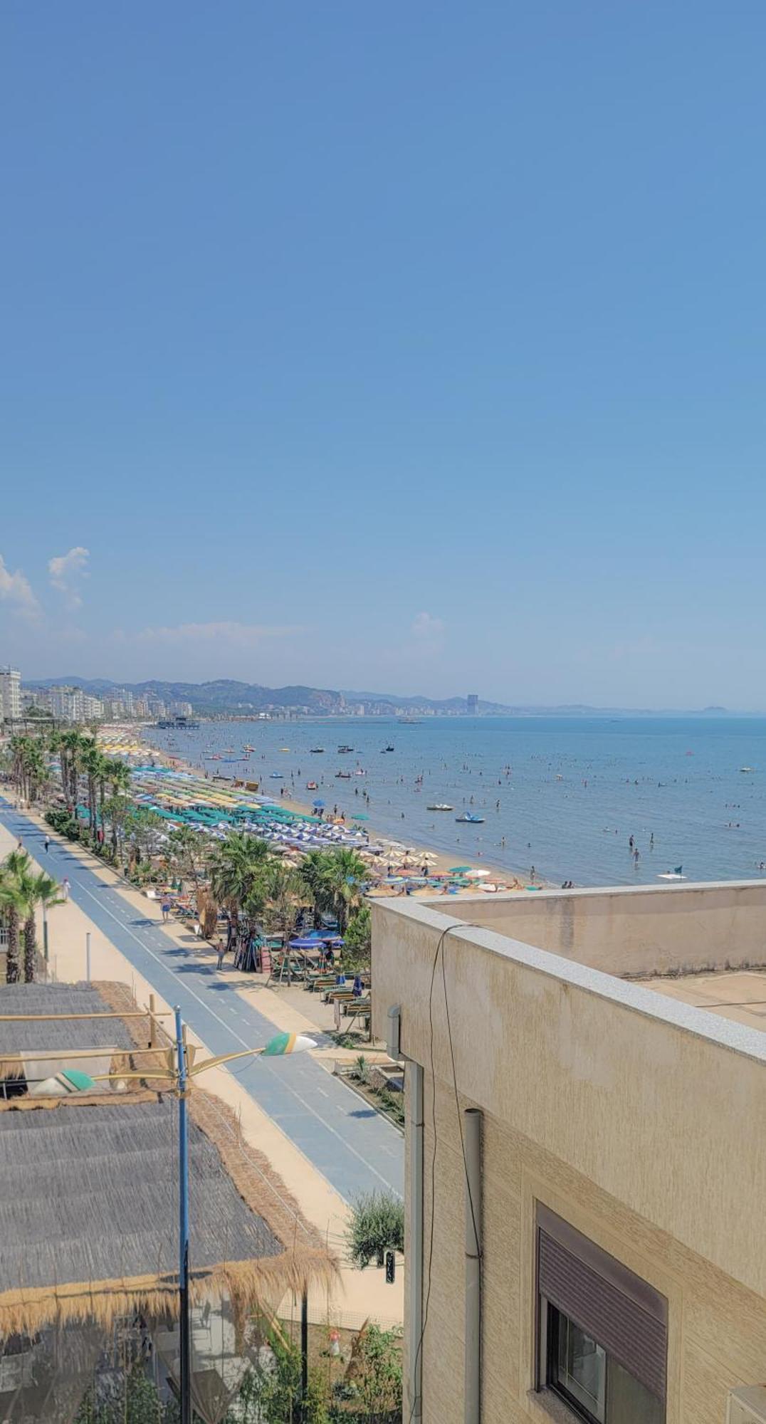 Apolonia Seaside Apartments Durrës Exteriör bild